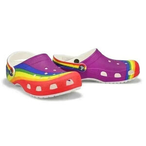 NWT CROCS CLASSIC RAINBOW DYE CLOG size 12 women or 10 men  New !